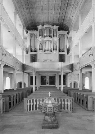 Allstedt. Stadtkirche St. Johannis (1775). Inneres nach Westen
