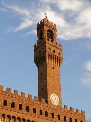 Turm des Palazzo Vecchio, 1299, einst politisches Zentrum, heute Museum und Rathaus