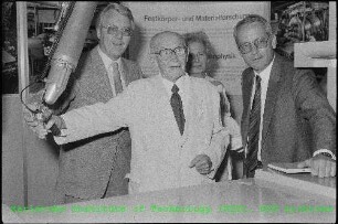 Besuch von Josef Dolland (Oberstudiendirektor im Ruhestand) am Kernforschungszentrum Karlsruhe (KfK)