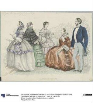 Allgemeine Modenzeitung: vier Damen in eleganten Besuchs- und Haustoiletten, ein Herr im blauen Frack