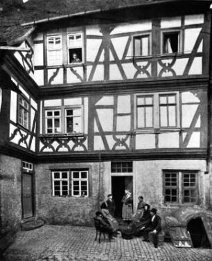Heppenheim, Kleine Bach 11