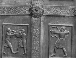 Bronzetür mit Heiligen und der Passion Christi: Zwei Kämpfer