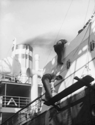 Arbeiter auf einem Schiff
