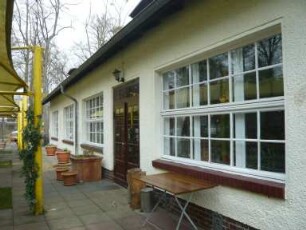Stahnsdorf, Bahnhofstraße 25