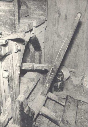 Graupenmühle in Tätschwitz : Nahrung - Mahlen und Stampfen von Korn. Ort: Ptačecy / Tätzschwitz. Hölzerne Graupenmühle.