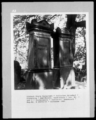 Grabstein eines Ehepaars — Vorderseite
