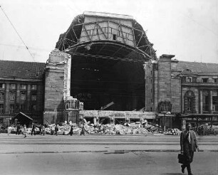 Hauptbahnhof, beschädigte Westhalle