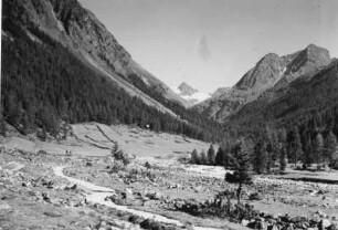 Österreich. Sulztal bei Gries bei Längenfeld (auch Gries im Sulztal). Blick nach Westen Richtung Längenfeld