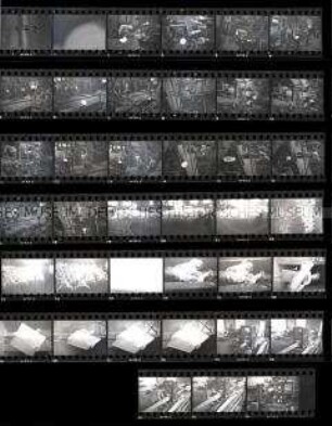 Schwarz-Weiß-Negative mit Aufnahmen aus der Glashütte Sendlinger Werk bei Berlin