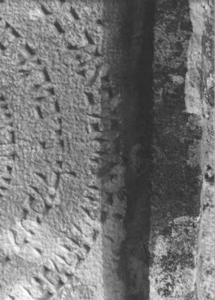 Grabstein 222 (Index: 100009148) Zustand: leicht eingesunken, Rückseite leicht verwittert Maße HxBxT: 108x62x10 cm: Grabstein 222B