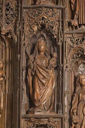 Lorcher Hochaltar — Heilige Margaretha von Antiochien (fünfte untere Nische)