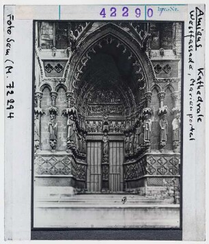 Amiens: Kathedrale, Westpassade, Marienportal