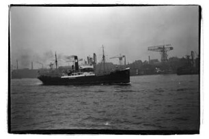 E. Russ (1919), Russ, Ernst.- Schiffahrt- u. Assekuranz-Ges. E. Russ & Co., Hamburg