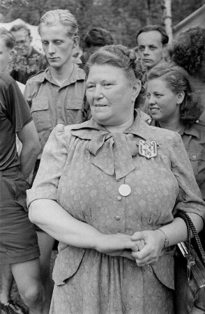 Pionierrepublik "Ernst Thälmann" in Wuhlheide : Rosa Thälmann im Zeltlager