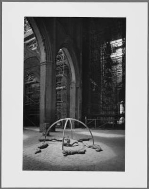 Installation von Jürgen Brodwolf, St. Georgen, Wismar