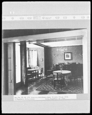 Güstrow, Neue Straße 33. Einfamilienhaus (um 1926; A. Kegebein). Wohnzimmer