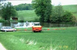 Fotografie: Mineraldüngerstreuer, Auslegerstreuer