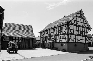 Wohnhaus und Scheune (Hofreite, Fachwerk); Frankenberg, Ringstraße 12