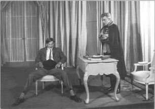 Oktobertag. Schauspiel in drei Akten von Georg Kaiser. Staatsschauspiel Dresden, Dresdner Erstaufführung 16.08.1928 : Adolf Wohlbrück als Schlächtergeselle Leguerche und Felix Steinböck als Leutnant Jean-Marc Marrien