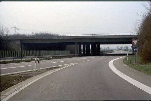 Ausfahrt aus Kreisel (Weinsberg Richtung Heilbronn)