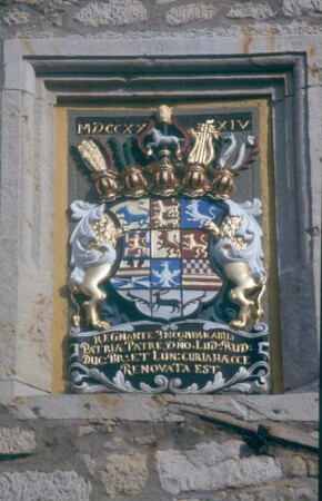 Blankenburg. Herzögliches Wappen über dem Eingangsportal am Rathaus