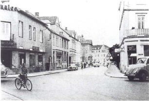 Paulinenstraße ab Kreuzung Freiligrathstraße in Richtung Bielefelder Straße. Detmold. Paulinenstaße. Sammlung Heuer