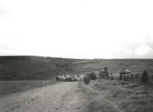 Oberwiesenthal. Gasthof "Neues Haus" und DKW-Turm am Straßengrenzübergang nach Gottesgab (CSR)