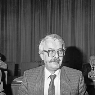 Busch, Wilfried (CDU): Erster Kreisrat und Fraktionsvorsitzender: Kreistagssitzungssaal