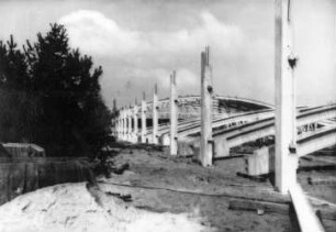 Versuchshalle in der Außenstelle Hamburg der Bundesanstalt für Wasserbau Karlsdruhe (BAW)