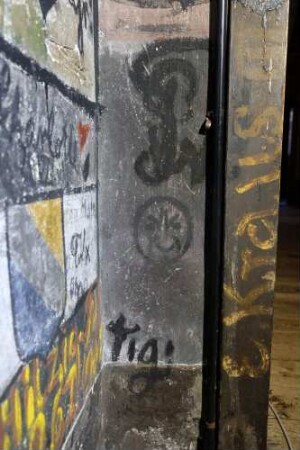 Raum 208 Ostwand 05