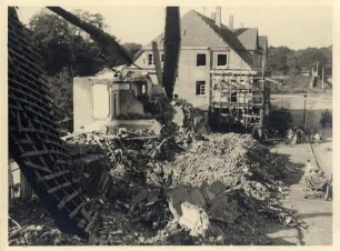 Zerstörungen Zweiter Weltkrieg - Luftangriff 2./3.09.1942. Belchenstraße 47 - 51, Weiherfeld
