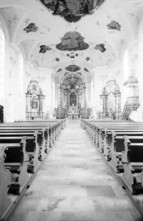 Herbolzheim: Renovierte Pfarrkirche; Innenraum; gesamt