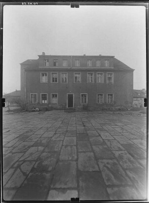 Pirna-Zehista. Schloss (16.-18. Jh.). Eingangsseite