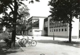 Haldensleben. Kreiskulturhaus "Volkspark". Eingangsbereich