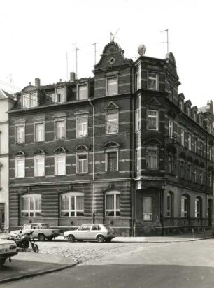Meißen-Vorbrücke, Zscheilaer Straße 42. Wohnhaus mit Gaststätte (um 1885)