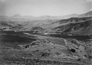 Landschaftsblick : Blick über eine hügelige Landschaft bei Amoucha.