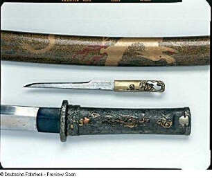 Kurzschwert (Wakizashi) mit Scheide und Beimesser (Kogatana) : Dresden. Rüstkammer. Japanisches Kurzschwert (Wakizashi) mit Scheide und Beimesser (Kogatana) (1701/1800)