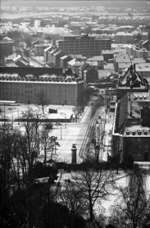 Freiburg: Blick vom Schlossberg zum Karlsplatz und zur Friedrichstraße