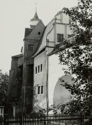 Glauchau, Schloss Hinterglauchau, Ansicht mit überdachtem Schlosstor