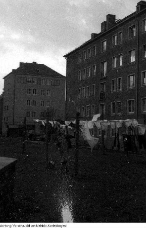 Dresden, Südvorstadt. Regensburger Straße, Münchner Straße, Wohnungsbau, Januar 1954