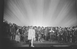 Szenenbilder aus der Oper "Fidelio" von Ludwig van Beethoven an der Städtischen Oper (heute Deutsche Oper) Berlin