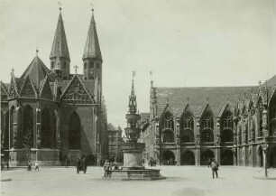 Braunschweig, Martinikirche : Braunschweig. Altstadtrathaus (rechts), Martinikirche (links)