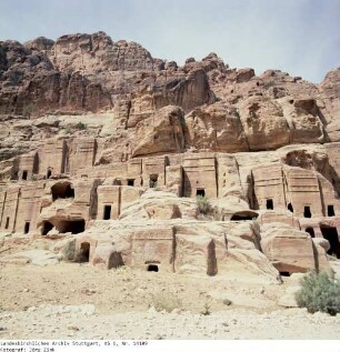 Jordanien: Im Eingangsbereich - Petra