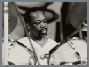 Andrew Cyrille : Portrait des Schalgzeugers Andrew Cyrille in der Kongresshalle bei den 9. Leipziger Jazztagen 1984