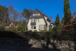 Darmstadt, Am Elfengrund 75