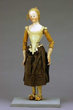 Gliederfigur mit Kleidung