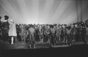 Szenenbilder aus der Oper "Fidelio" von Ludwig van Beethoven an der Städtischen Oper (heute Deutsche Oper) Berlin