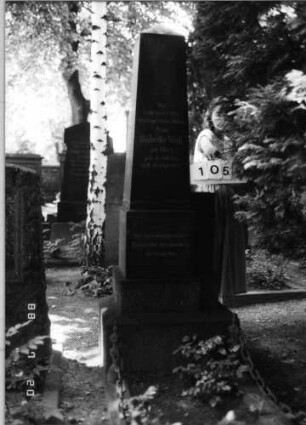 Grabstein 105