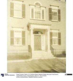 Salem, 34, Chestnut Street, Stephen Phillips Memorial Trust house / West-Phillips house, Hauseingang