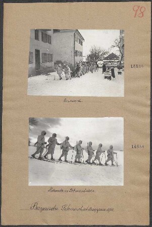 Patrouille in Schneemänteln